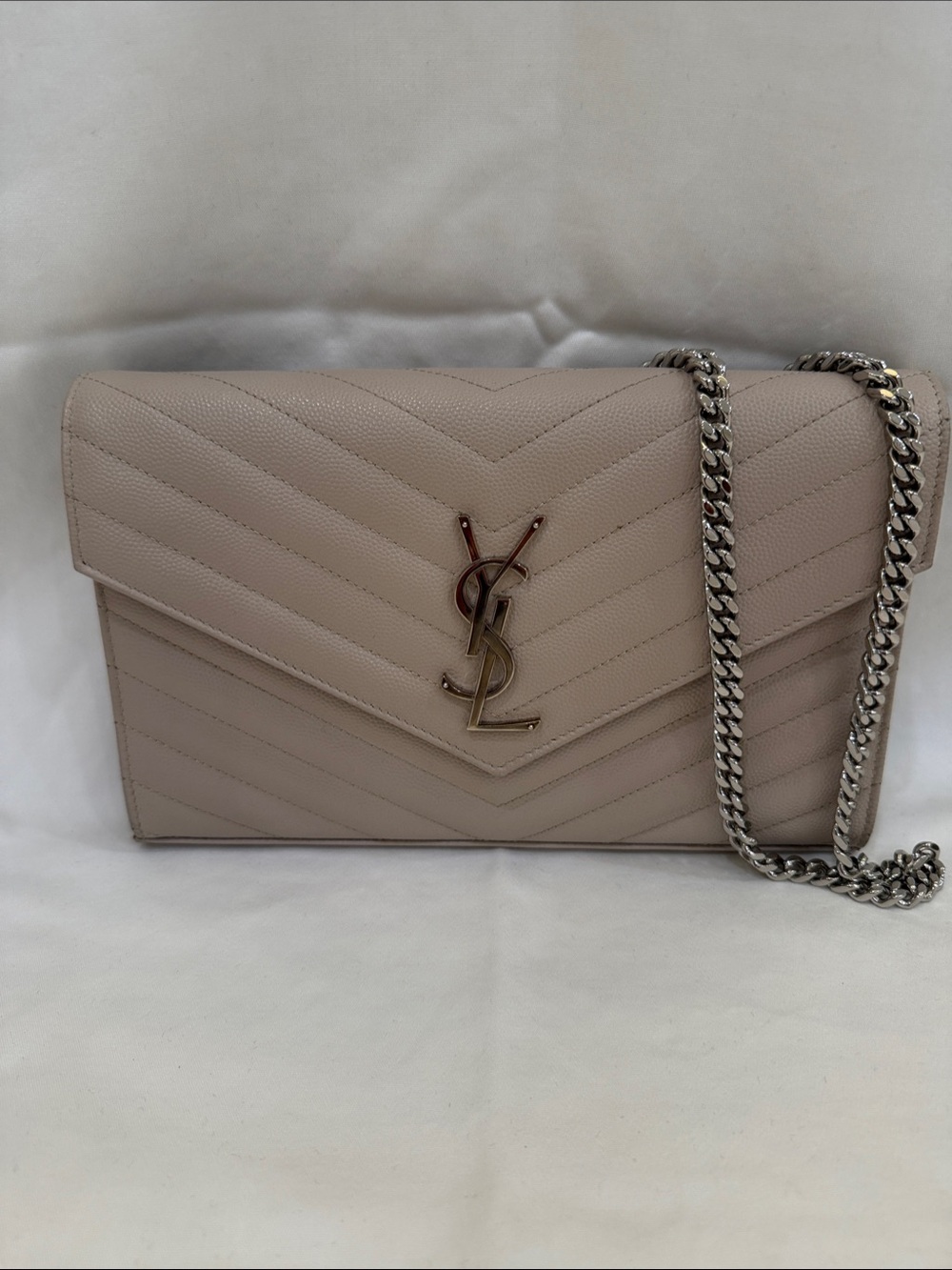 NWOT Saint Laurent Cassandra Light Taupe Quilted Envelope Chain Crossbody